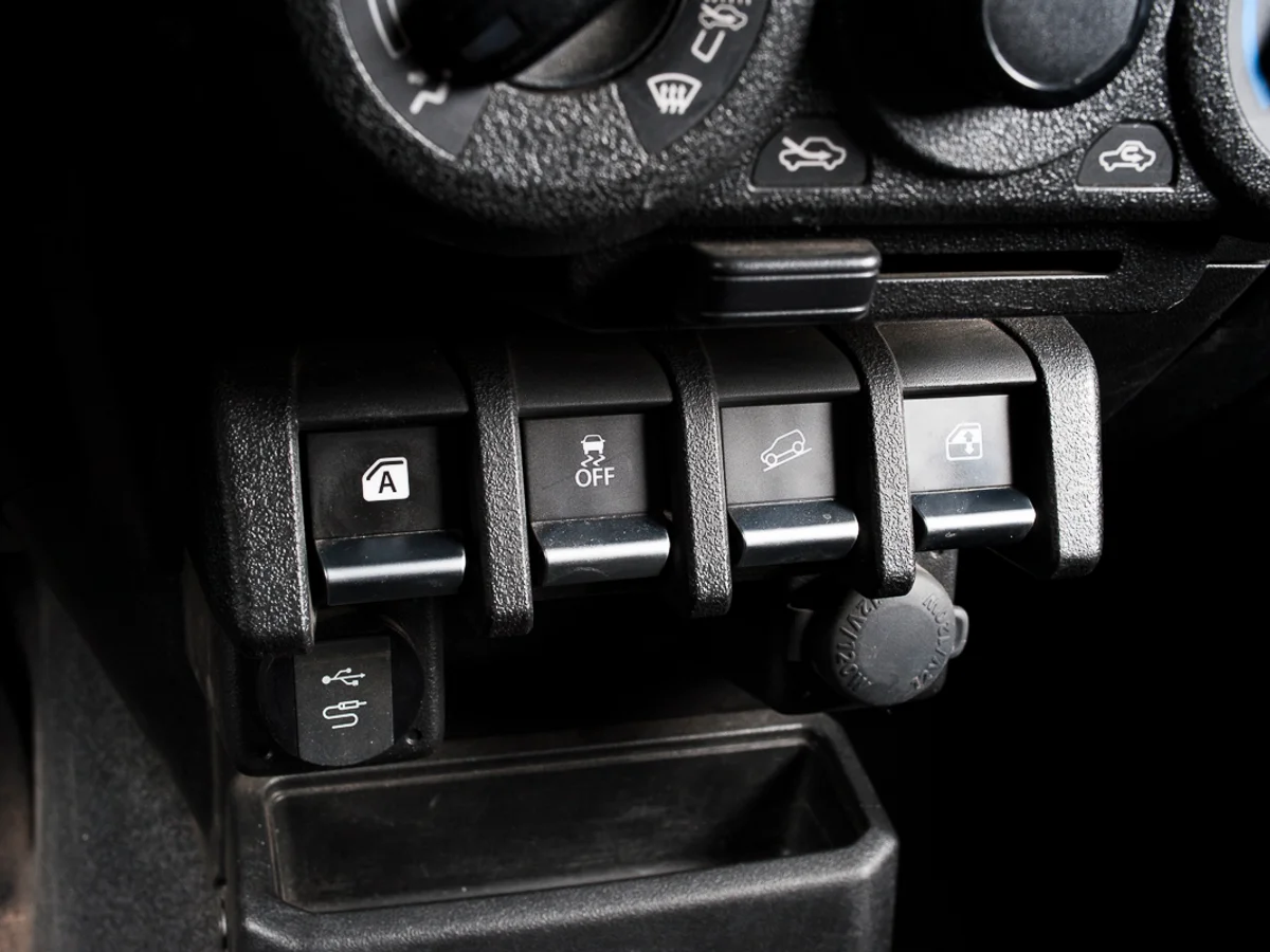 Imagen de SUZUKI JIMNY GL 4X4 1.5 AUT 1.5 GL AT 4X4 2024