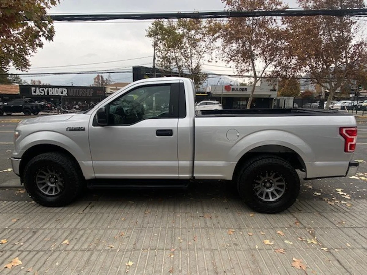 FORD F-150 XLT 3.3 Aut 2018 - Miniatura 4