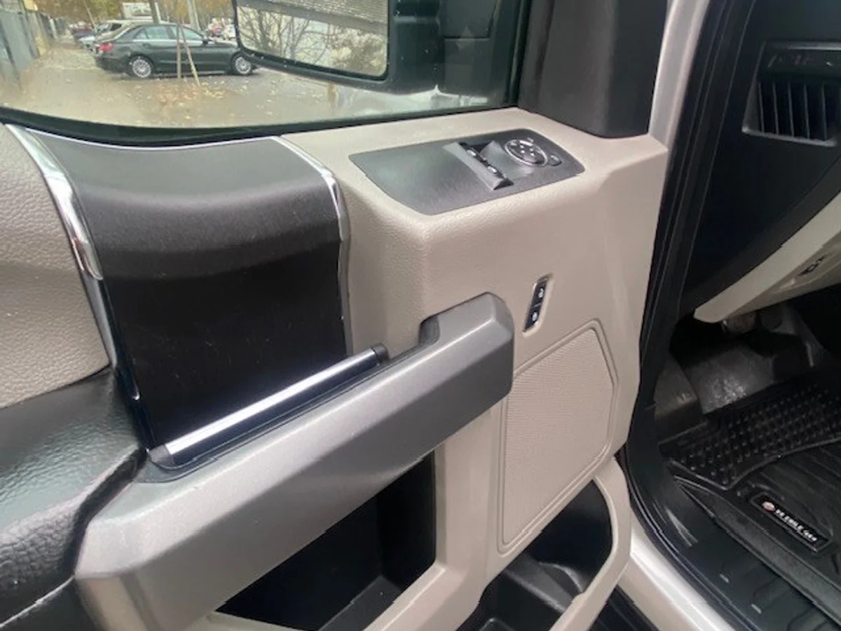 FORD F-150 XLT 3.3 Aut 2018 - Miniatura 13
