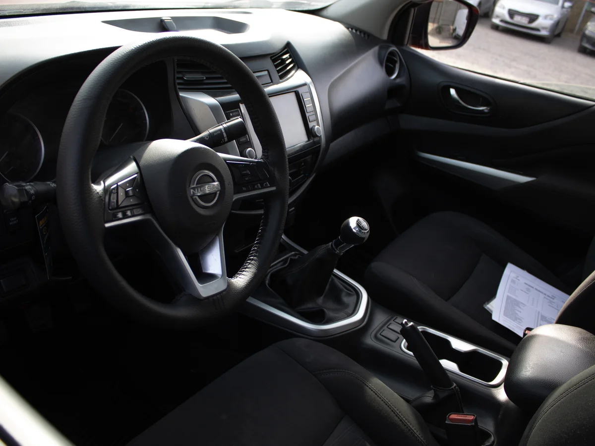 NISSAN navara XE 2023 miniatura 8
