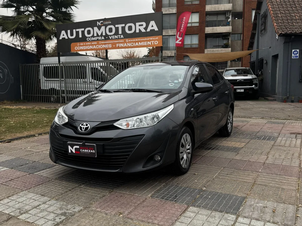 TOYOTA Yaris 1.5 GLI 4X2 E MT 4P 2019