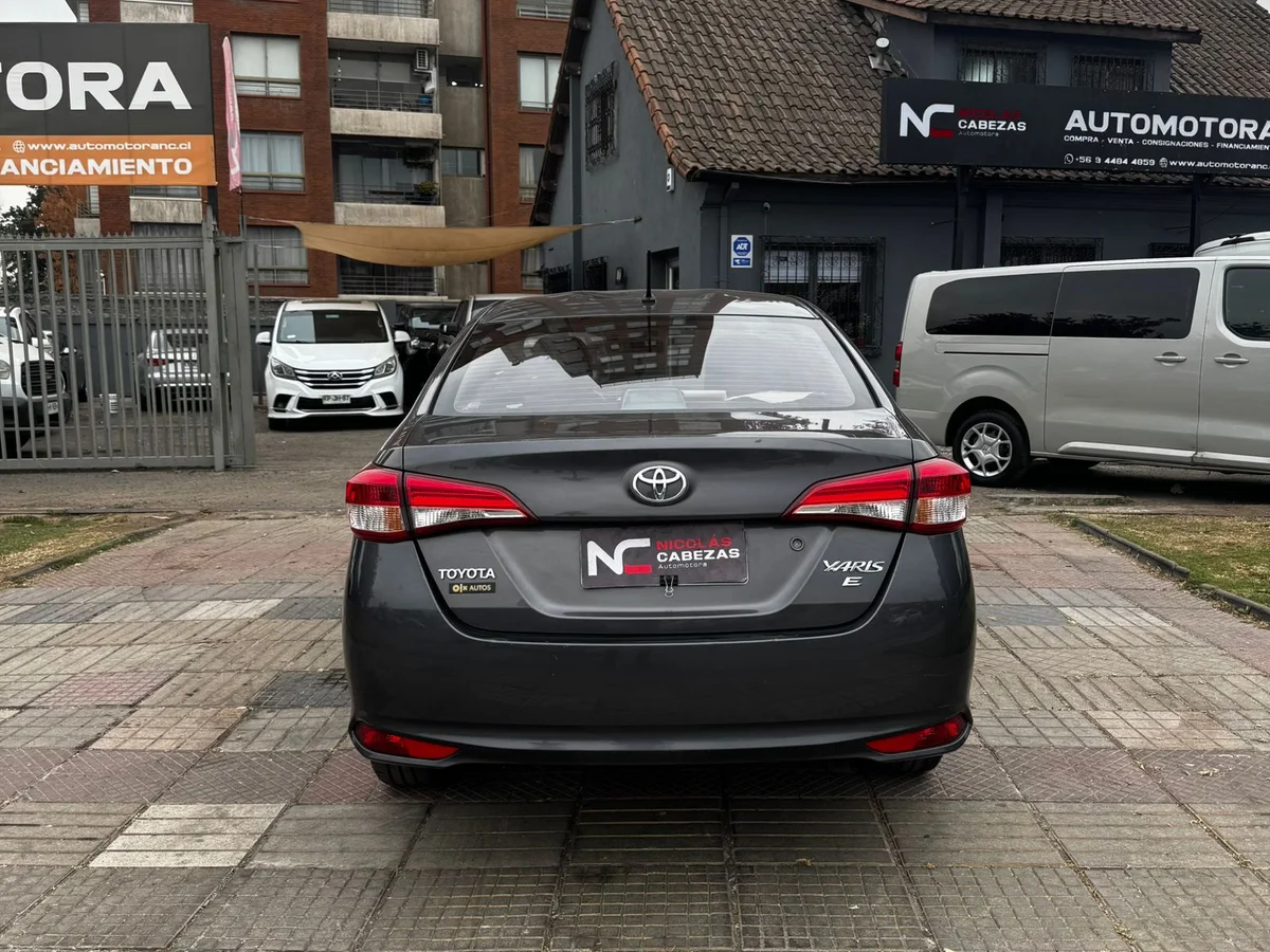 TOYOTA Yaris 1.5 GLI 4X2 E MT 4P 2019