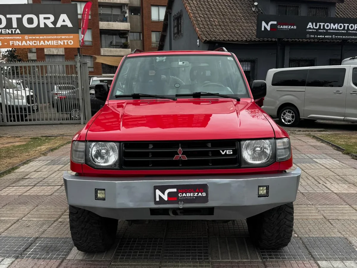 MITSUBISHI MONTERO GLS 4WD 3.5 AT 3P 1999