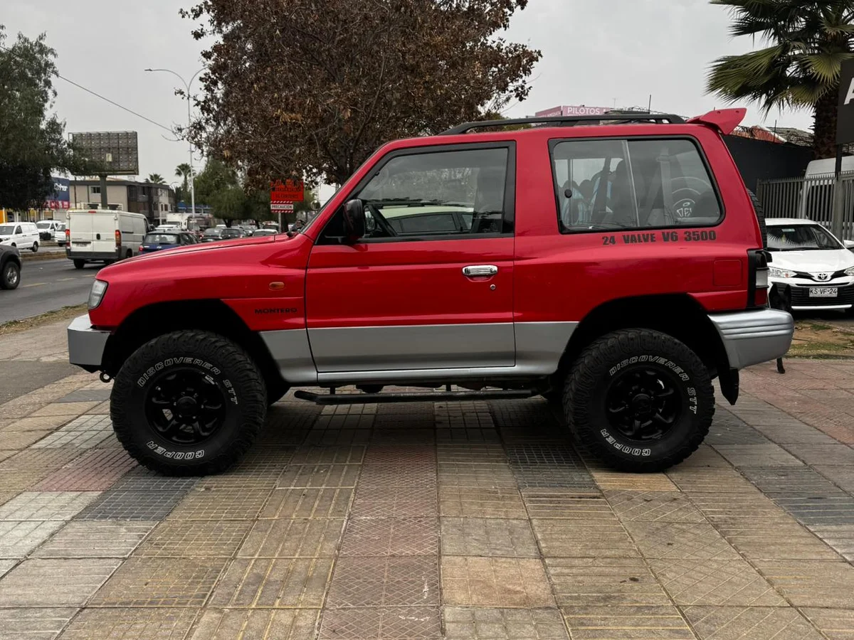 MITSUBISHI MONTERO GLS 4WD 3.5 AT 3P 1999