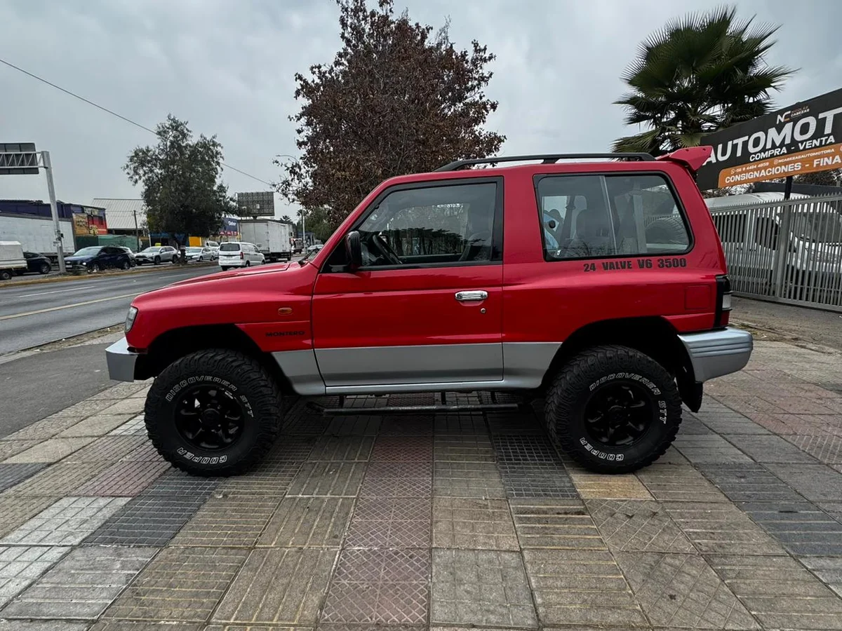 MITSUBISHI MONTERO GLS 4WD 3.5 AT 3P 1999