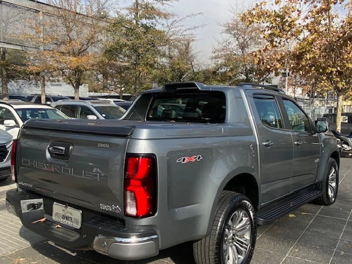 CHEVROLET COLORADO 2.8TD HC AT Awd. 2025 - Miniatura 2