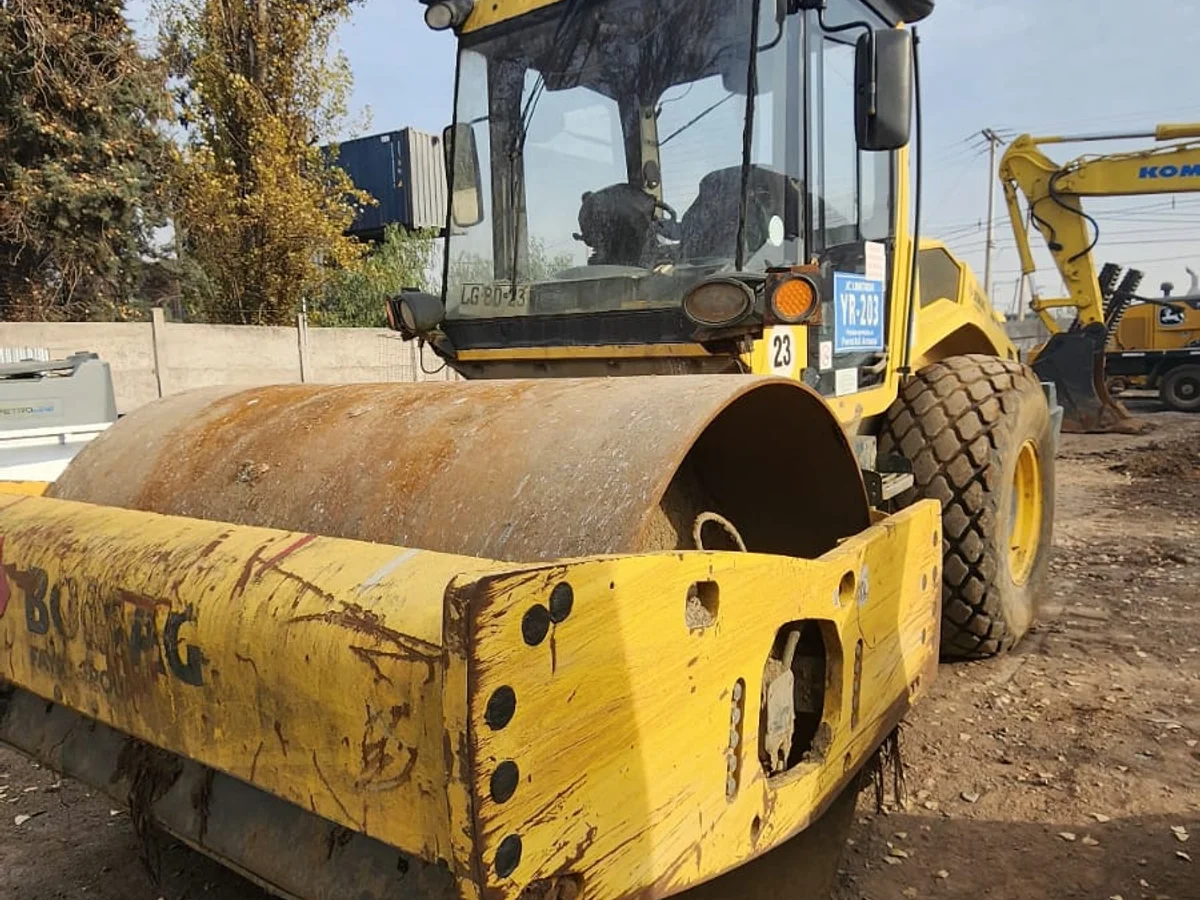 BOMAG BW211D-5 2019 - Miniatura 10