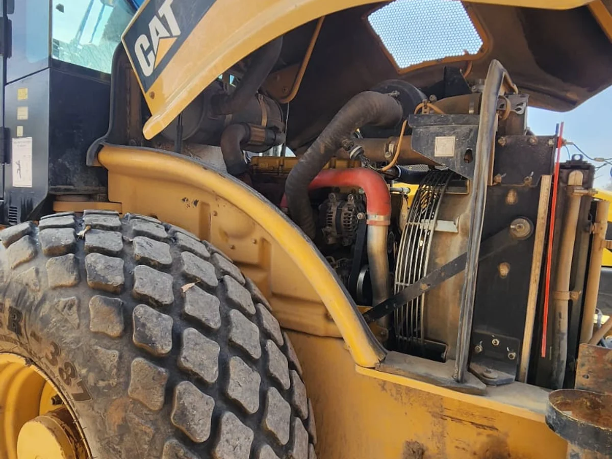 Caterpillar CS54B 2019 - Miniatura 7