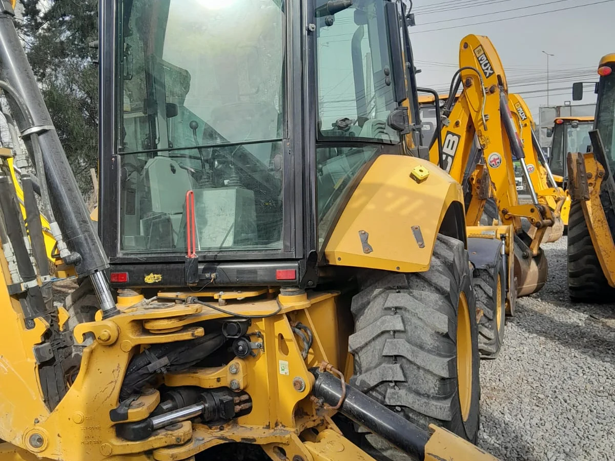 Caterpillar 416 2022
