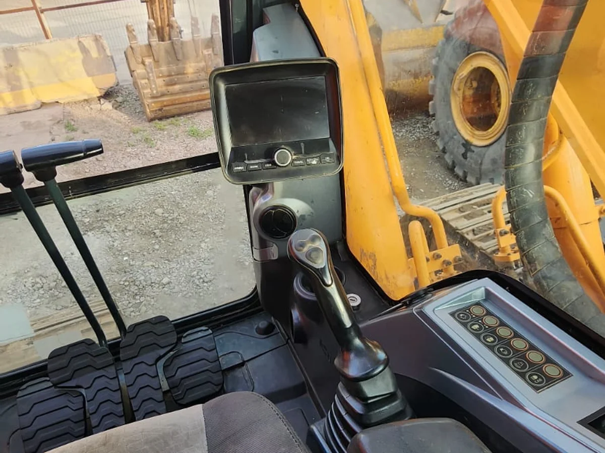 HYUNDAI ROBEX 220 2018 - Miniatura 9