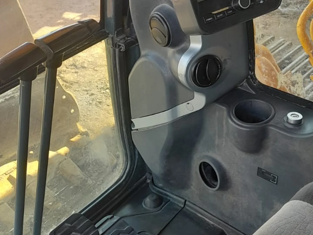 HYUNDAI ROBEX 220 2018 - Miniatura 12
