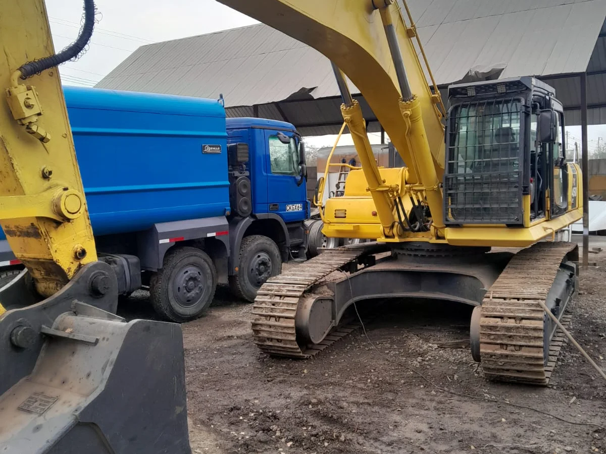 Komatsu PC450 2014