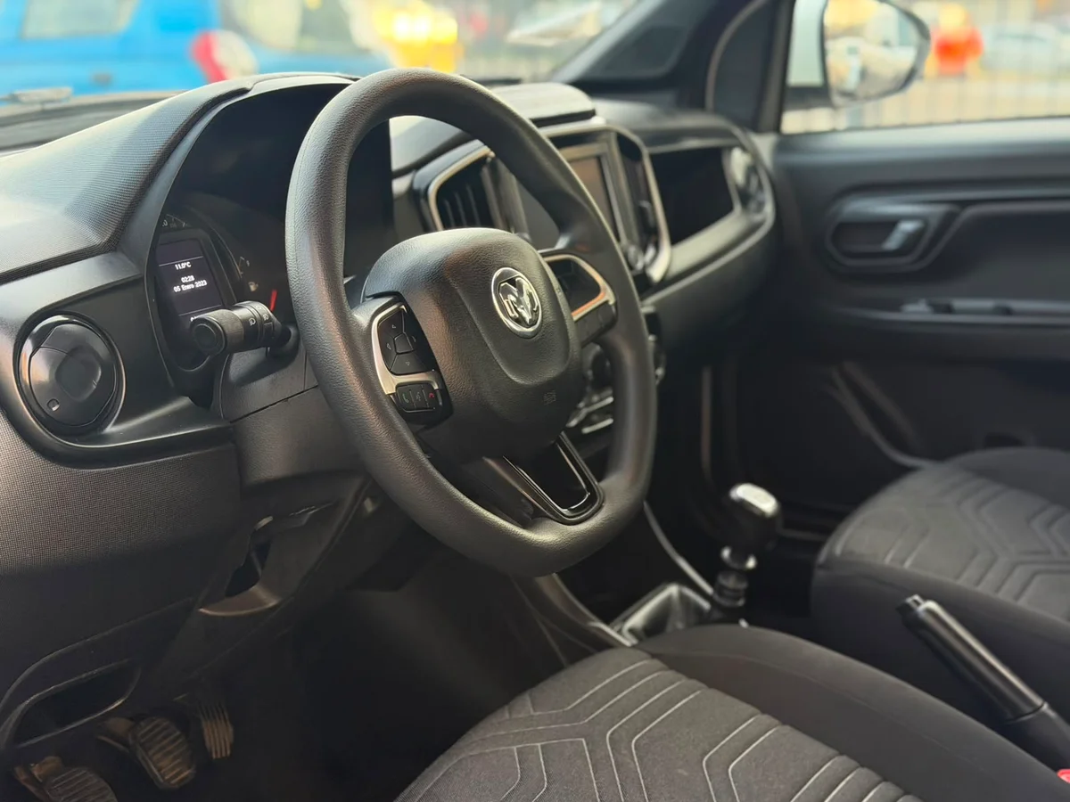 RAM 700 BIGHORN DCAB 1.3 2024 - Miniatura 8