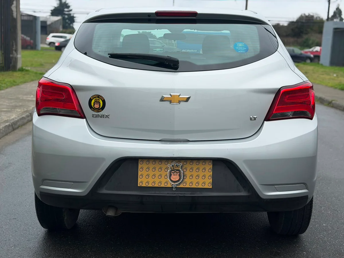 CHEVROLET Onix LT 1.4 MT 2020