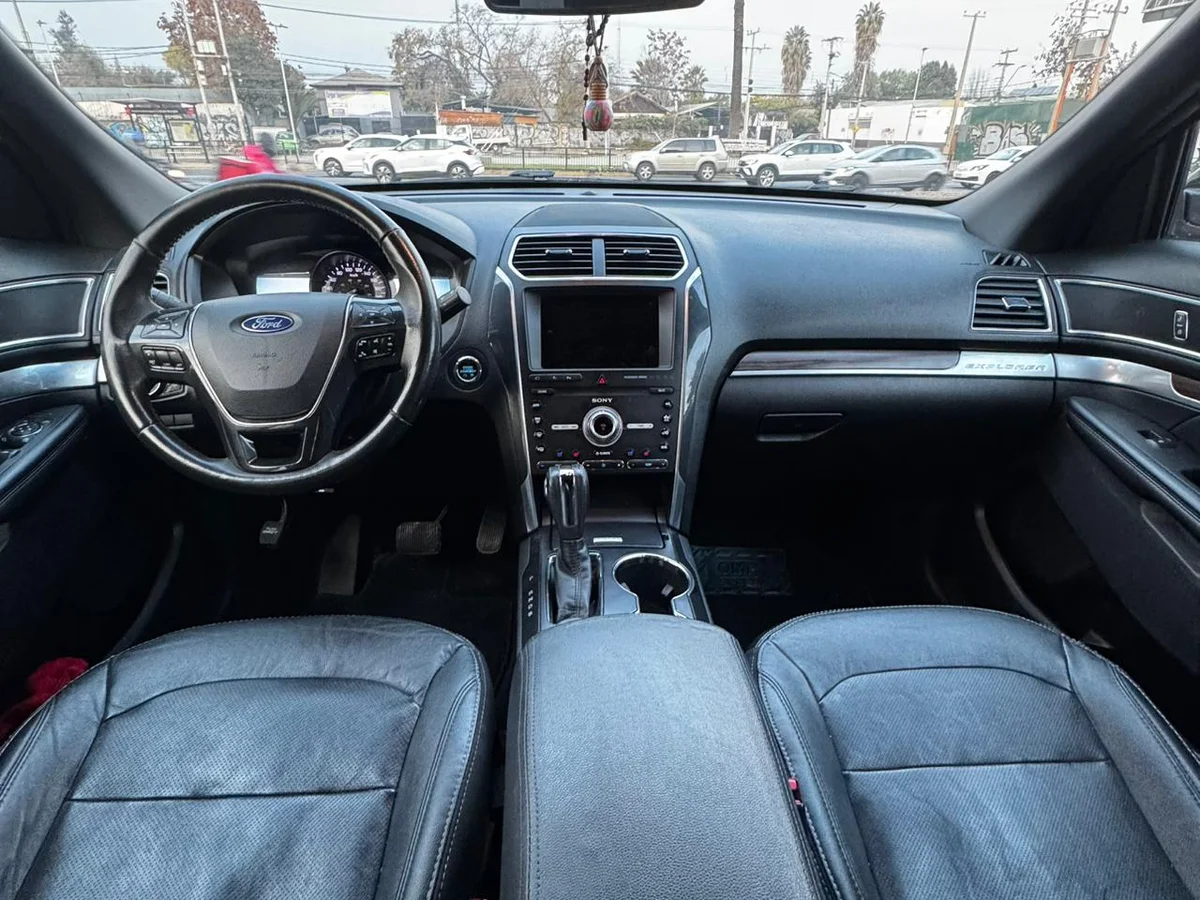 FORD EXPLORER LTD 4X4 2.3 AUT . 2019 - Miniatura 7