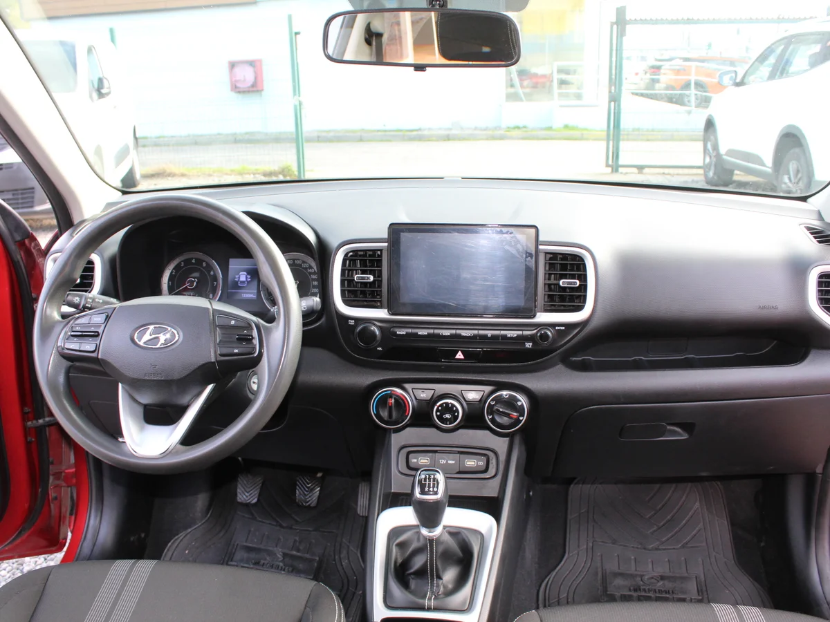 Hyundai Venue Qx — foto 8 de 13