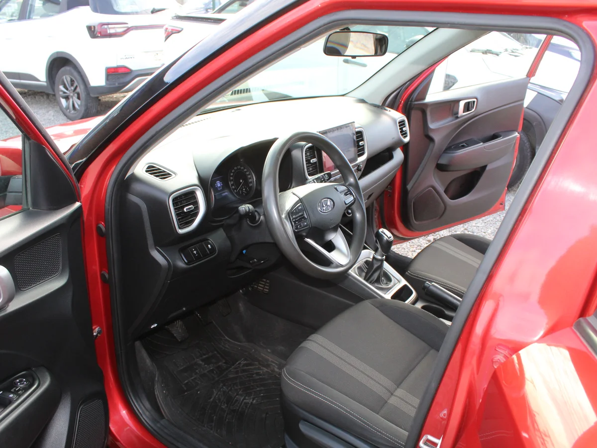 Hyundai Venue Qx — foto 11 de 13