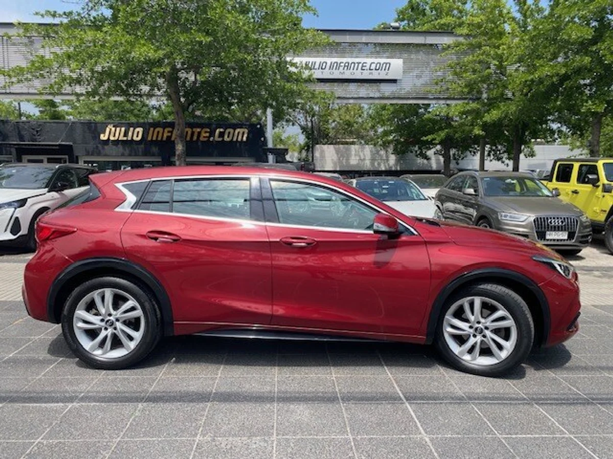 INFINITI QX30 QX30 1.6 Aut Titronic 2018 - Miniatura 8