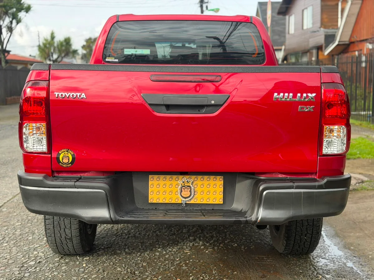 TOYOTA HILUX 2.4 DX DIESEL DCAB. 4X4 MT 4P 2021