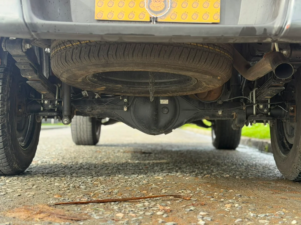 TOYOTA HILUX 2.4 DX DIESEL DCAB. 4X4 MT 4P 2021 - Miniatura 15