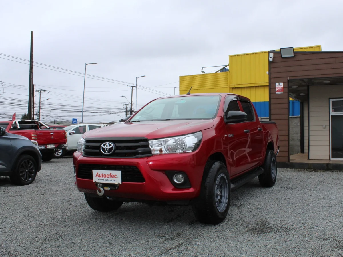 Toyota Hilux — foto 2 de 11