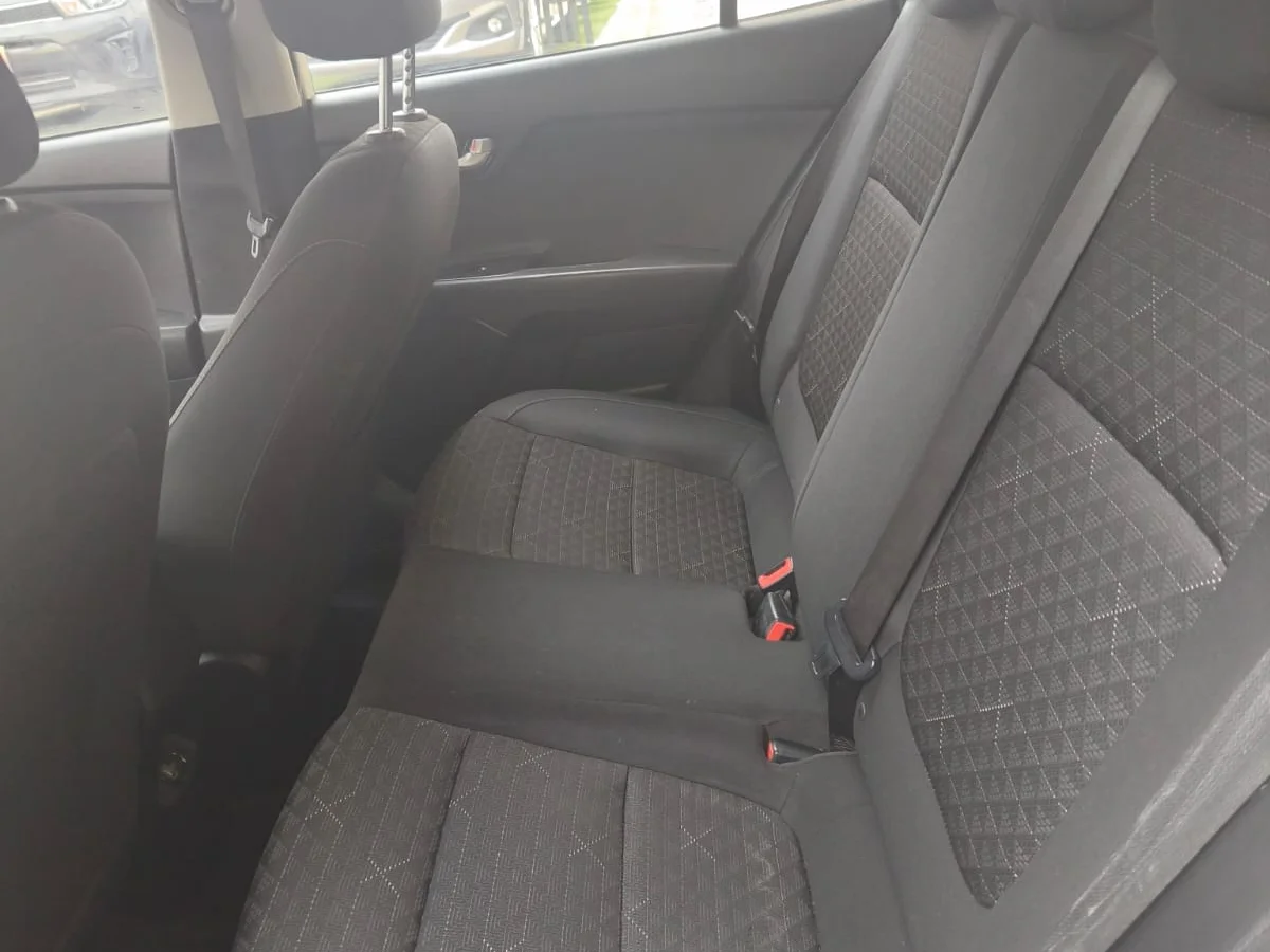 KIA Rio 4 LX 2019 - Miniatura 7