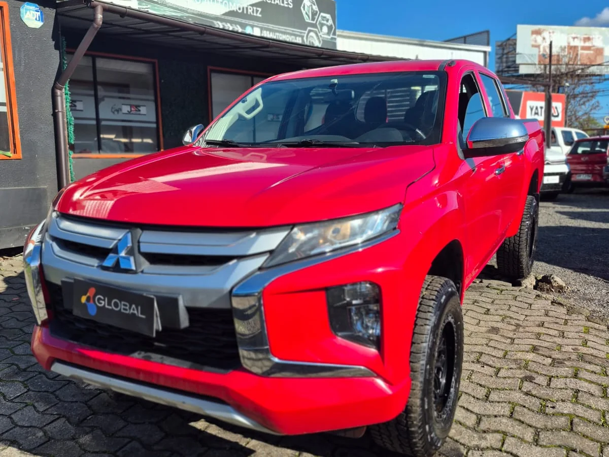 MITSUBISHI L200 KATANA CRT 2.4 DIESEL 4X2 2022 - Miniatura 11