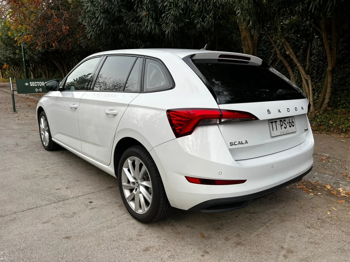 SKODA SCALA 1.5L TURBO TSI AMBITION AUT DSG7 AÑO 2024 - Miniatura 6