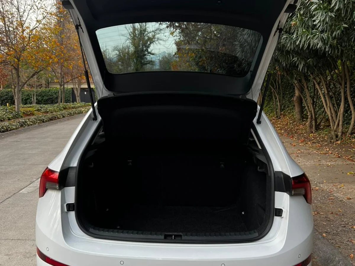 SKODA SCALA 1.5L TURBO TSI AMBITION AUT DSG7 AÑO 2024 - Miniatura 8