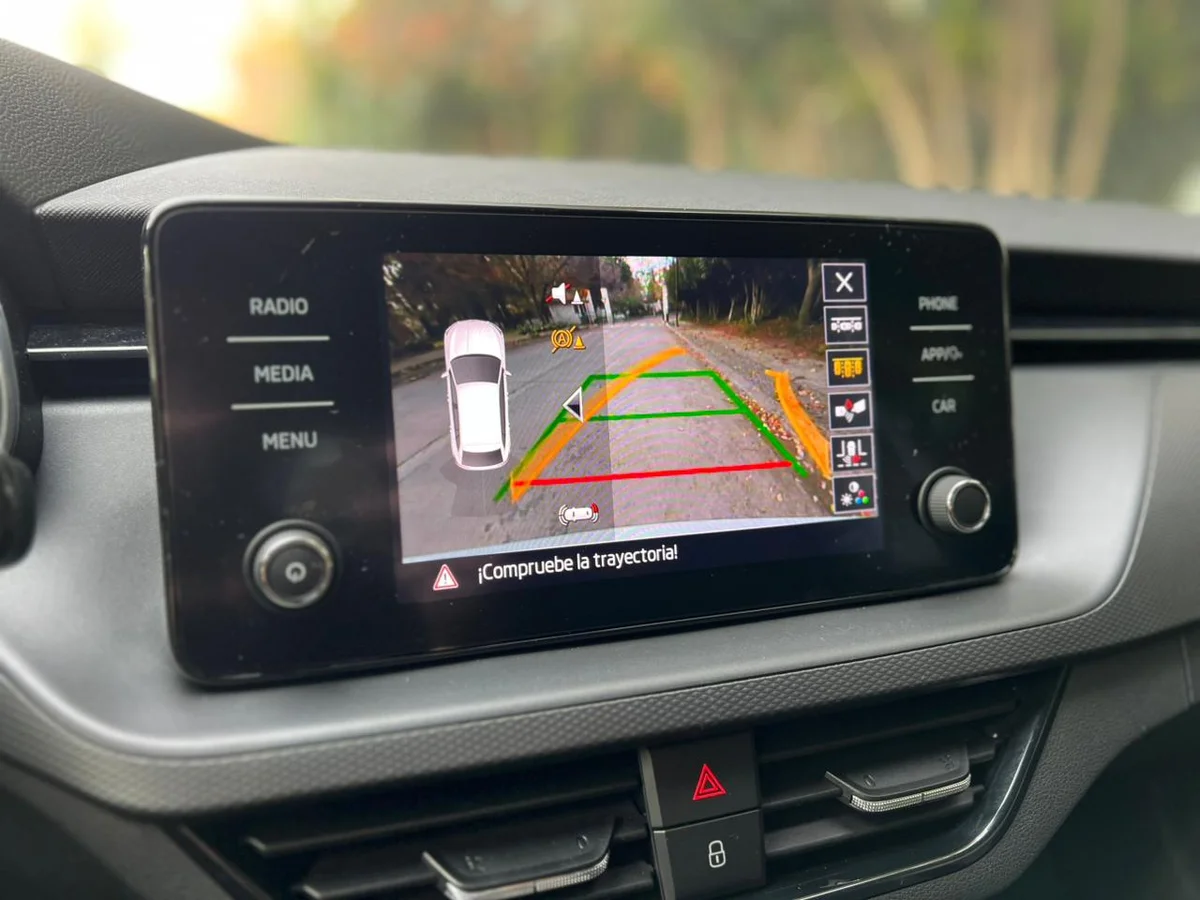 SKODA SCALA 1.5L TURBO TSI AMBITION AUT DSG7 AÑO 2024 - Miniatura 15