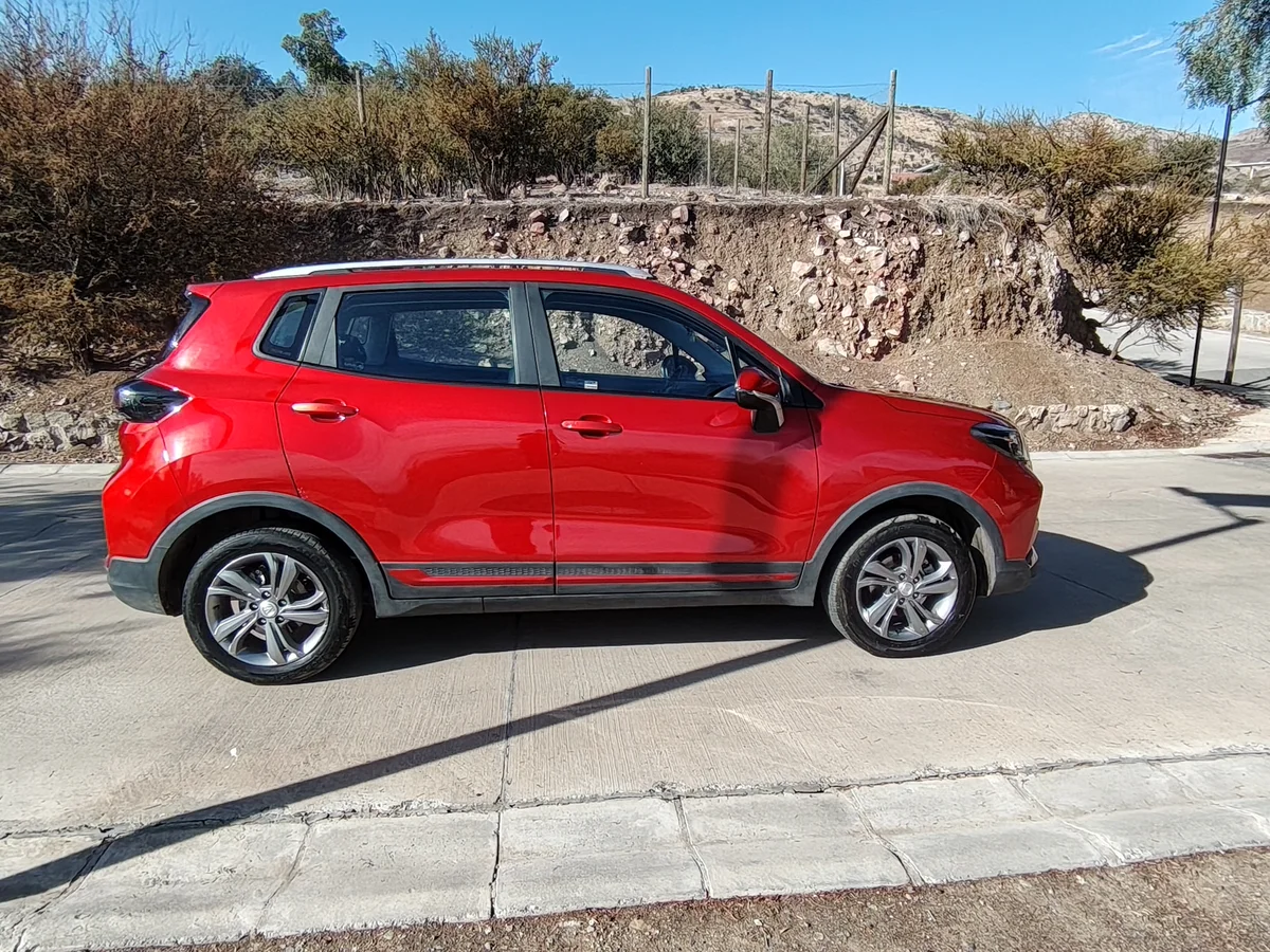 CHANGAN Cs15 1.5 COMFORT 4X2 MT 5P 2025 - Miniatura 7