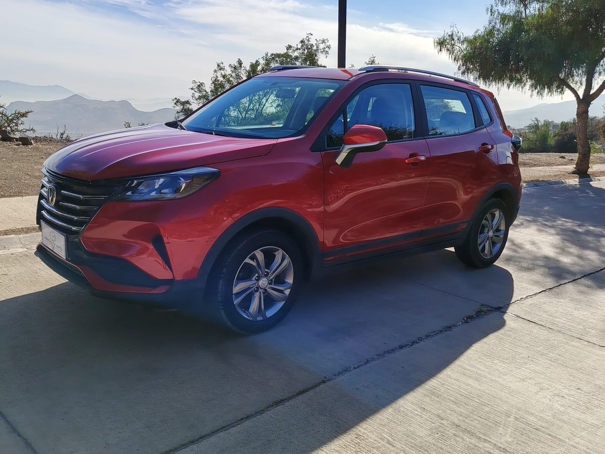 CHANGAN Cs15 1.5 COMFORT 4X2 MT 5P 2025 - Miniatura 14