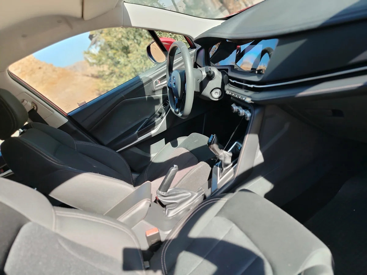 CHANGAN Cs15 1.5 COMFORT 4X2 MT 5P 2025 - Miniatura 17
