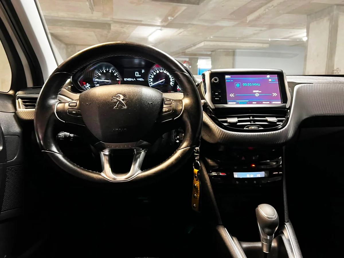 PEUGEOT 208 ALLURE 1.2 ALLURE 1.2 2018 - Miniatura 10