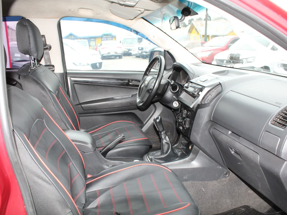 Chevrolet D-Max2.5 L Td 4X4 Diesel 2Ab Ab Ac Mt 2P — foto 6 de 12
