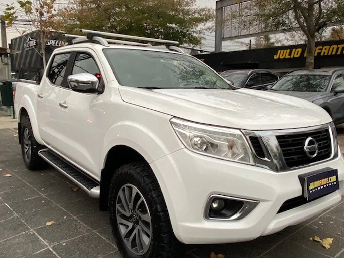 NISSAN NP300 4x4 2.3 Autom. 1 dueño. 2019 - Miniatura 5