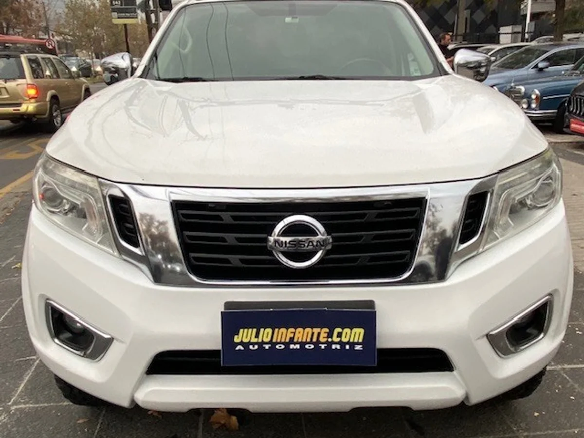 NISSAN NP300 4x4 2.3 Autom. 1 dueño. 2019 - Miniatura 7
