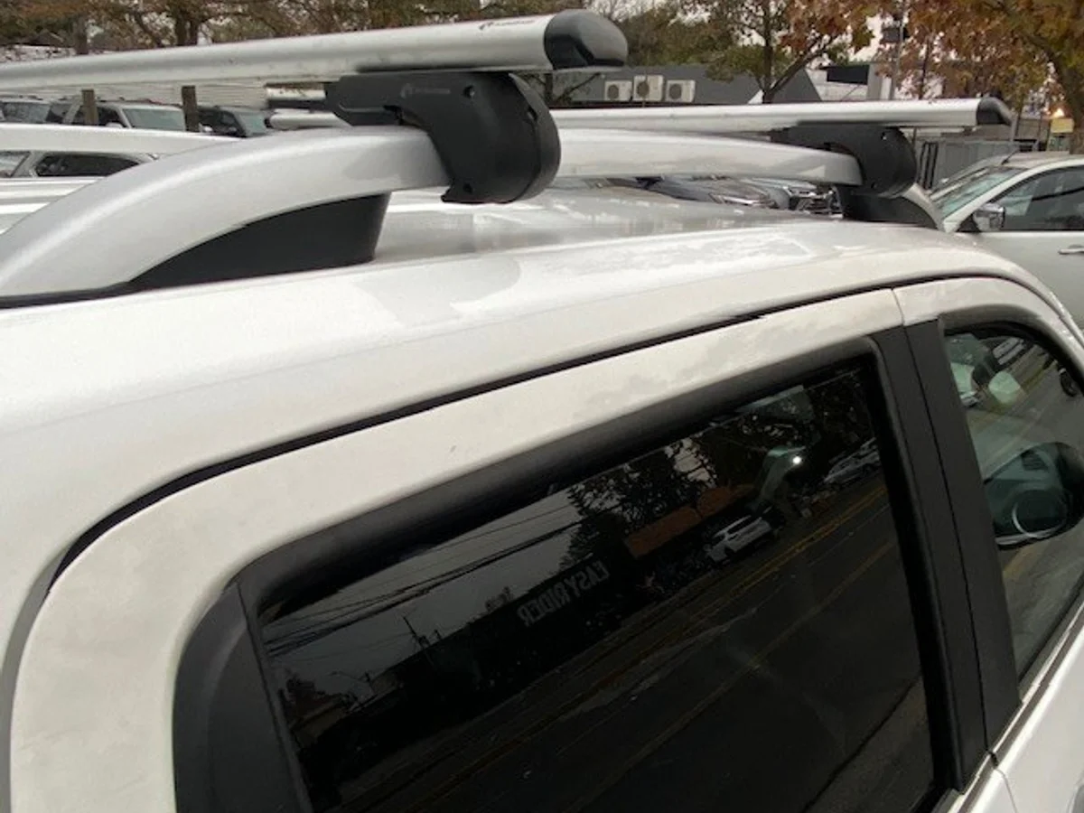 NISSAN NP300 4x4 2.3 Autom. 1 dueño. 2019 - Miniatura 12