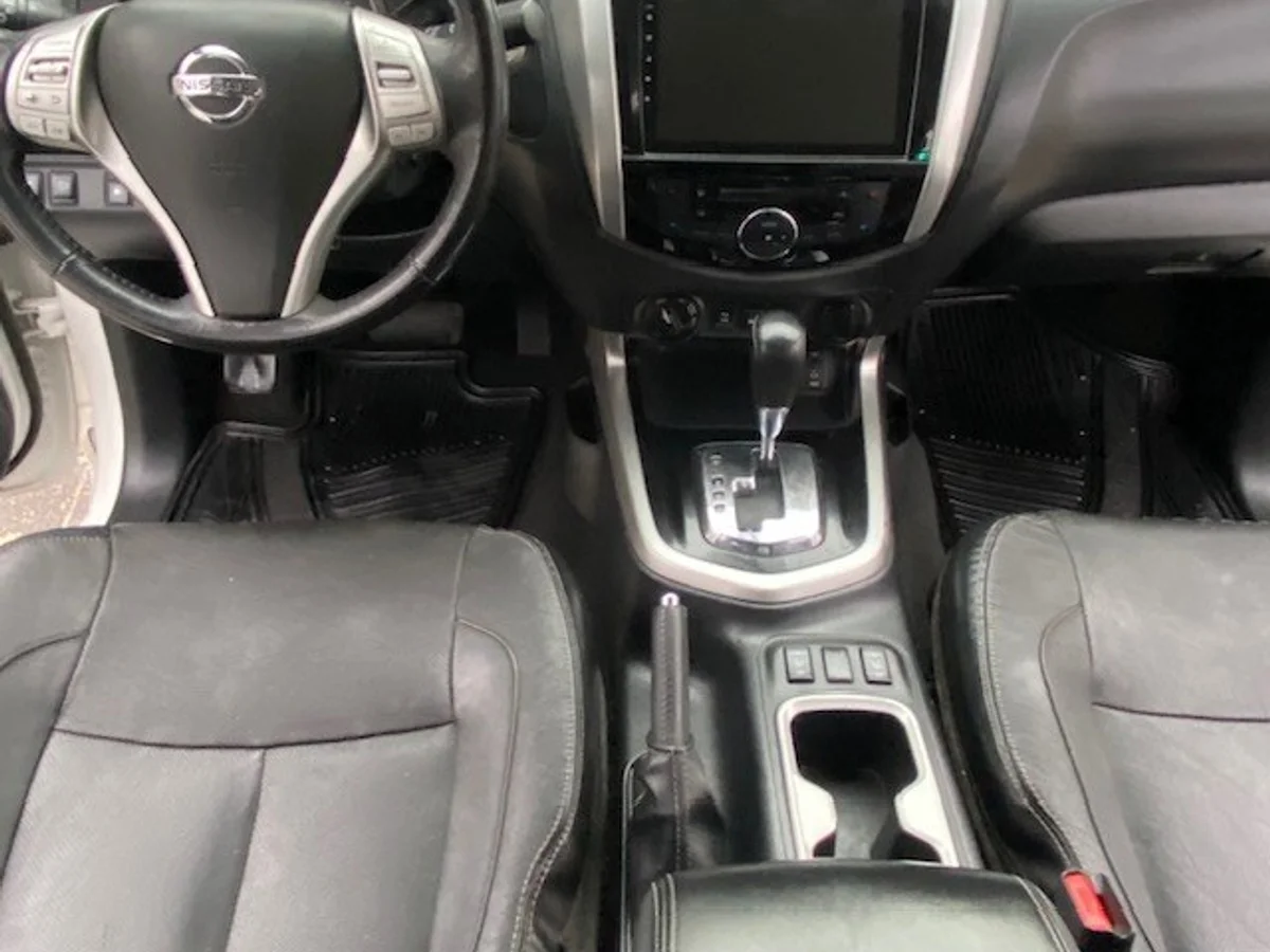 NISSAN NP300 4x4 2.3 Autom. 1 dueño. 2019 - Miniatura 13