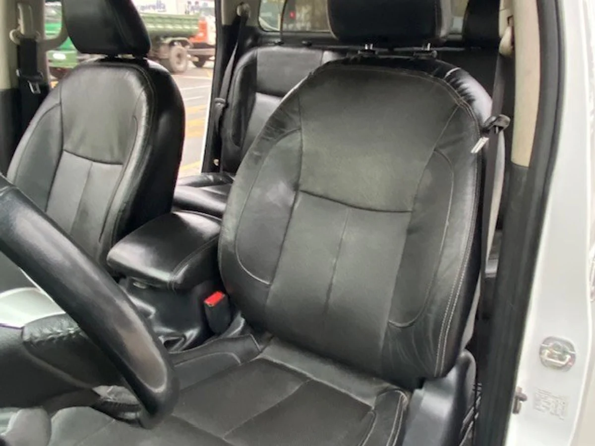 NISSAN NP300 4x4 2.3 Autom. 1 dueño. 2019 - Miniatura 20