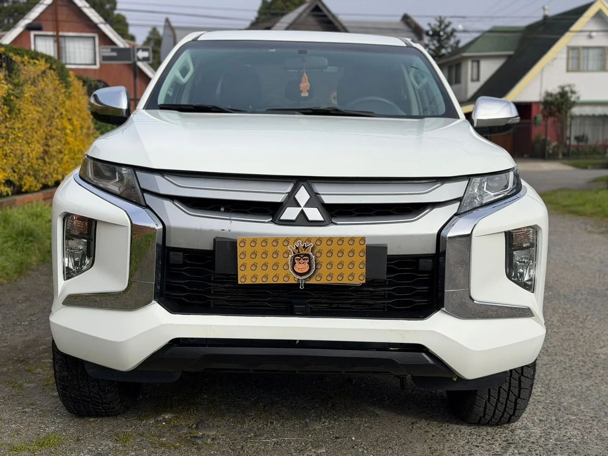 MITSUBISHI l200 KATANA 4X4 2.4 2022