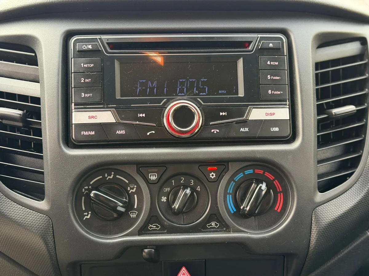 MITSUBISHI l200 KATANA 4X4 2.4 2022 - Miniatura 12