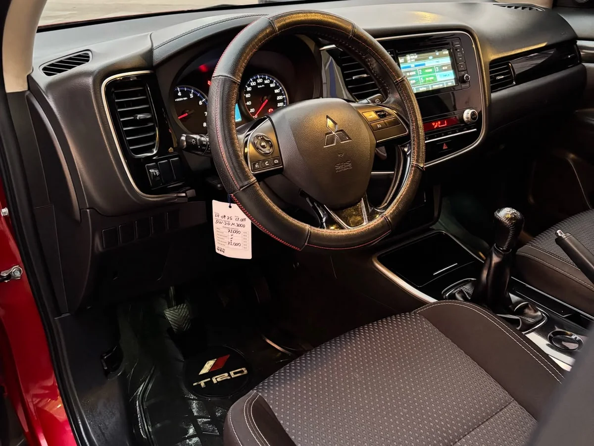 MITSUBISHI Outlander 2.0 2020 - Miniatura 8