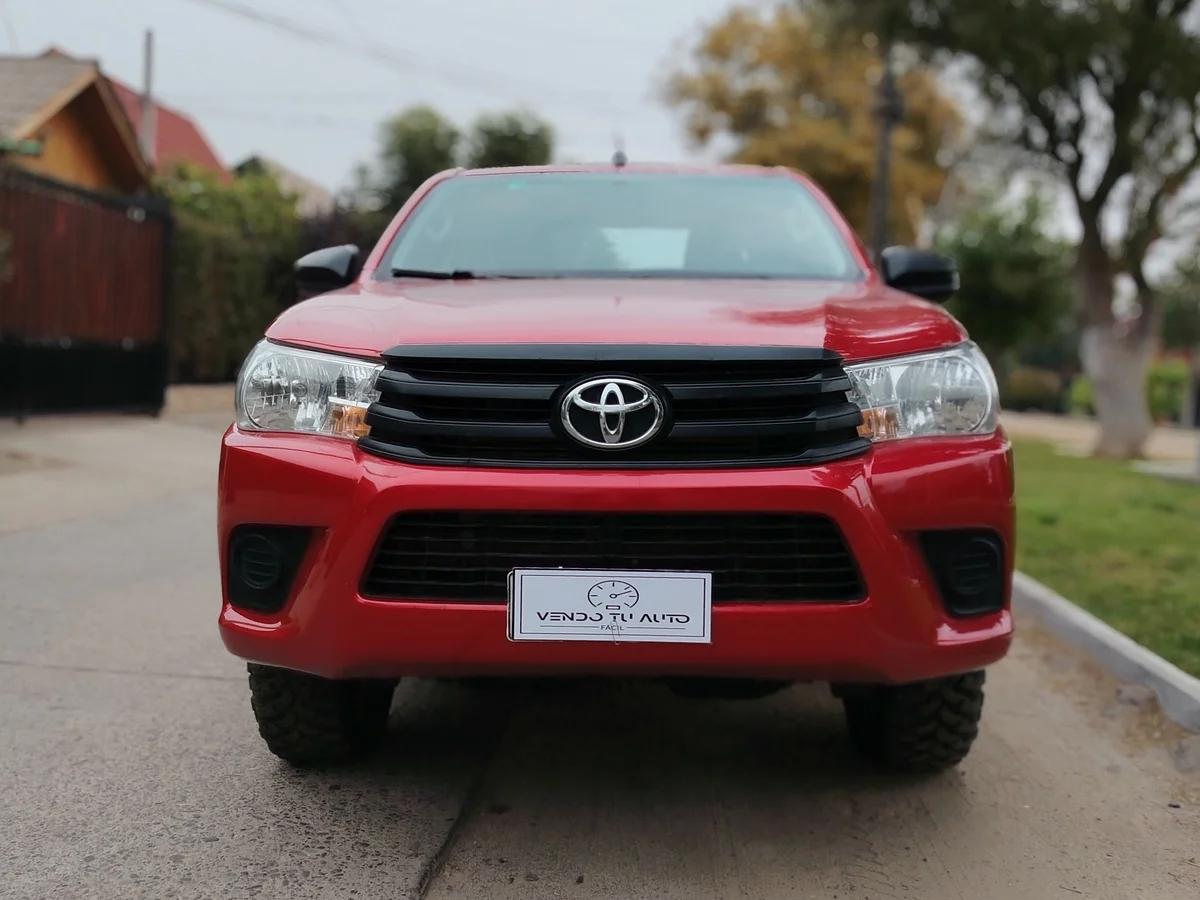 TOYOTA Hilux 2.8L DIESEL 4X4 MT 2023