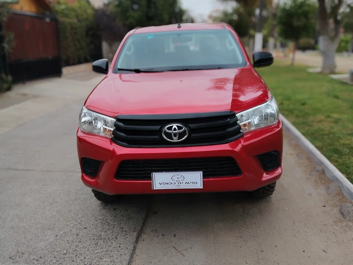 TOYOTA Hilux 2.8L DIESEL 4X4 MT 2023 - Miniatura 15