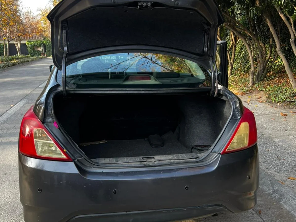 NISSAN VERSA SENSE 1.6 L MT TAXI EJECUTIVO AÑO 2016 - Miniatura 7
