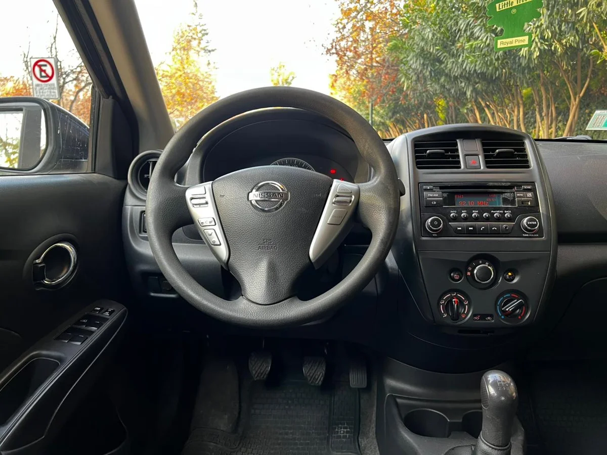 NISSAN VERSA SENSE 1.6 L MT TAXI EJECUTIVO AÑO 2016 - Miniatura 13