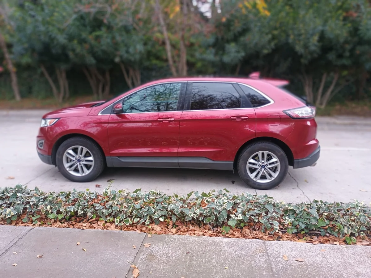 FORD EDGE SEL 4WD 3.5 AUT AÑO 2017 - Miniatura 5