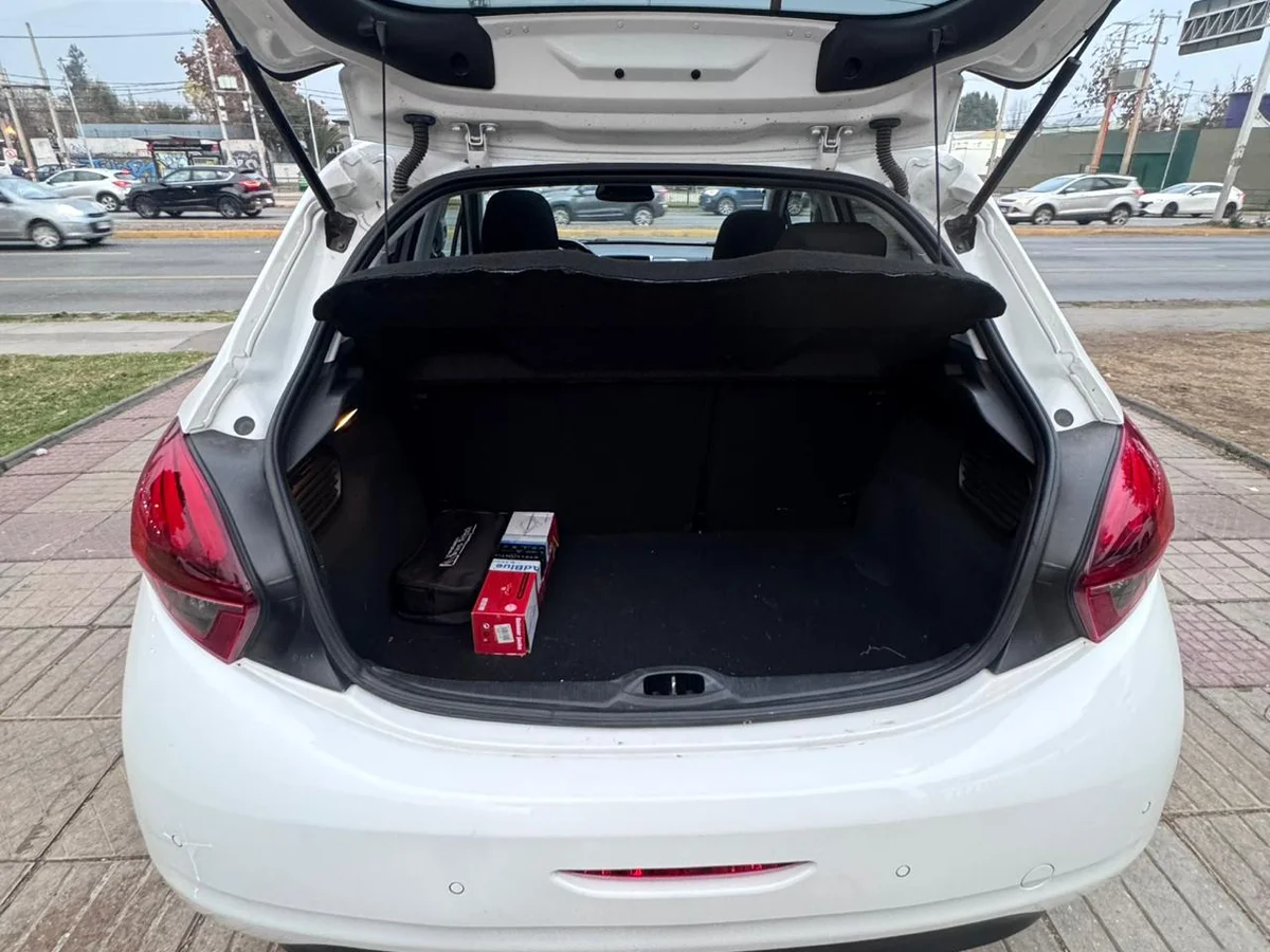 PEUGEOT 208 ALLURE HDI 1.6 ALLURE 1.6 2019 - Miniatura 11