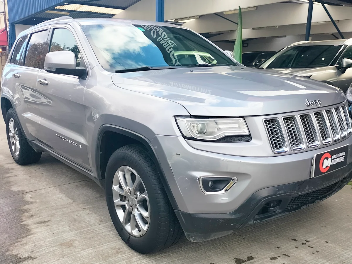 JEEP Grand Cherokee 3.6 LAREDO SPRING 4X4 AT 5P 2015